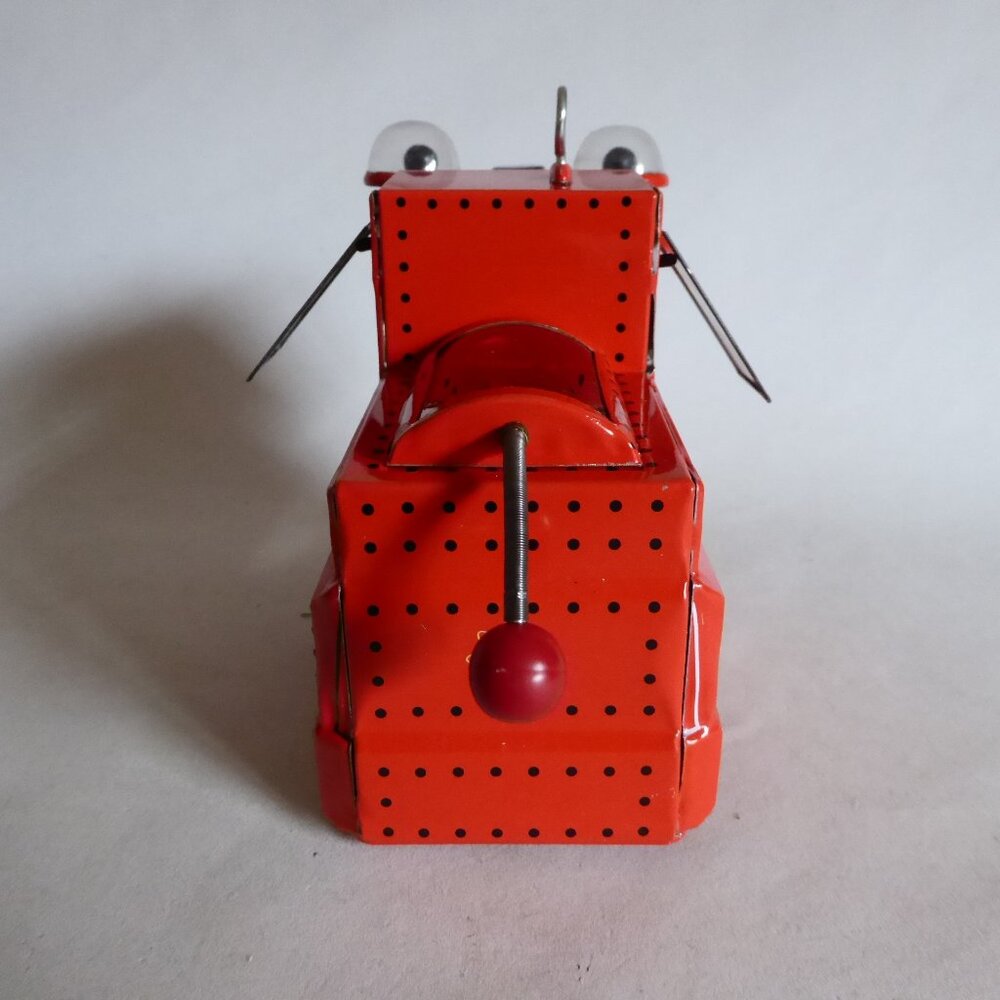 VINTAGE NEW ROVER SPACE DOG SCHYLLING WIND UP COLLECTIBLE TIN TOY - Picture 8 of 15